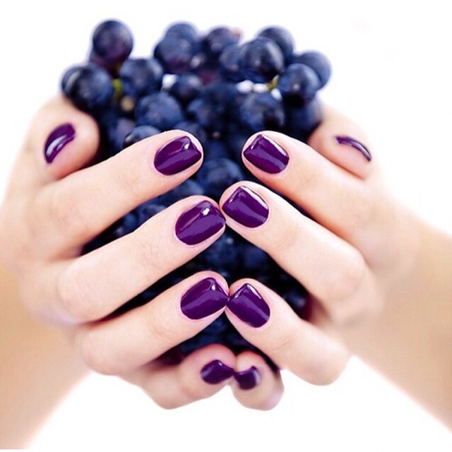 Grape nails